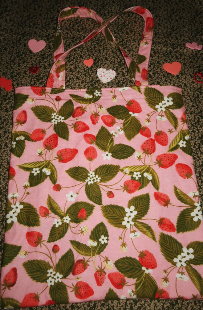 baby pink strawberries - fleece tote bag
